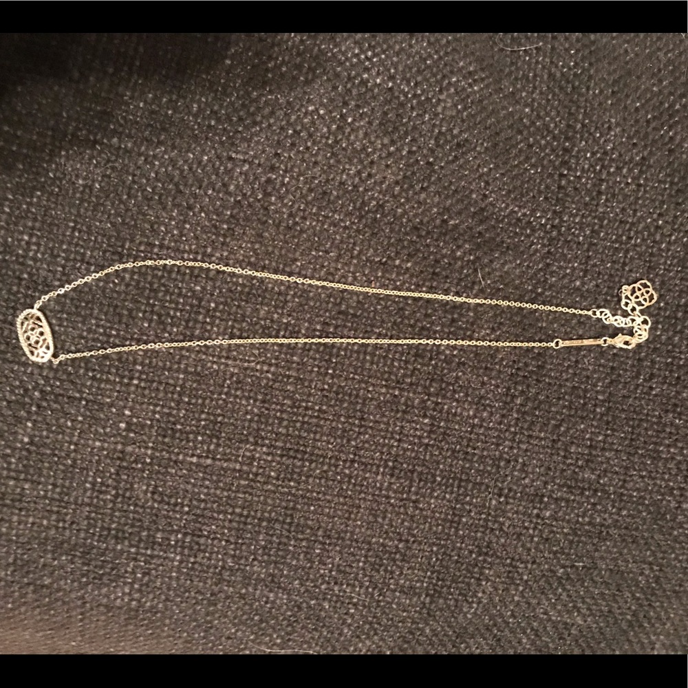 Kendra Scott necklace